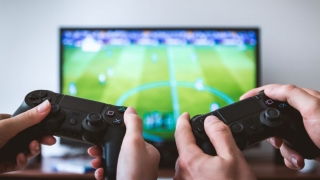 ¿Qué debo estudiar para trabajar en una gran empresa de videojuegos?